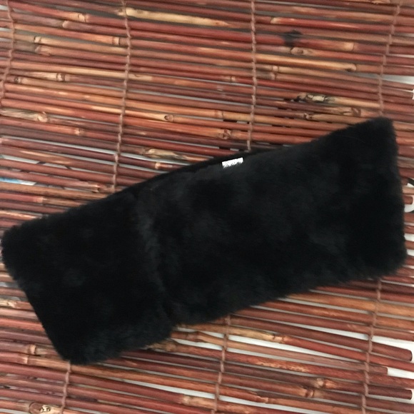 Black Faux Fur Headband Turban Bejeweled - Picture 5 of 6